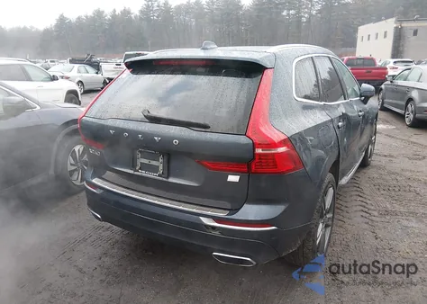 2021 Volvo Xc60 Recharge Plug-In Hybrid T8 Inscription Expression z USA, uszkodzony, nr VIN YV4BR0DK4M1685479